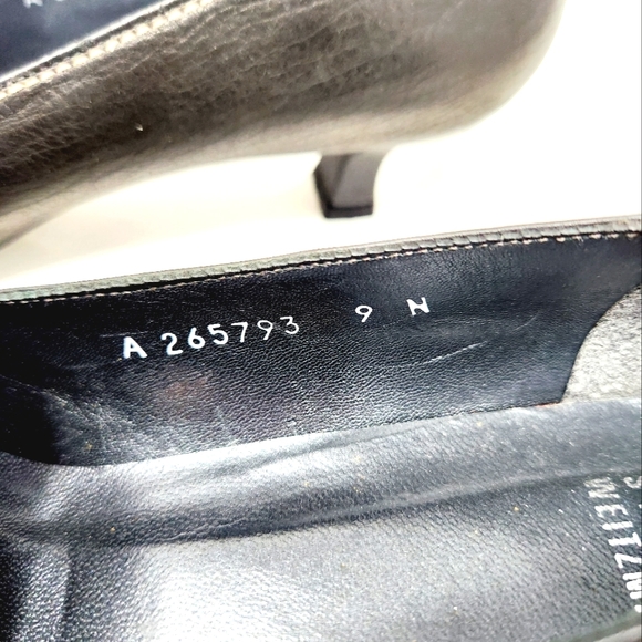 Stuart Weitzman Women's black pumps sz 9 - Picture 8 of 8